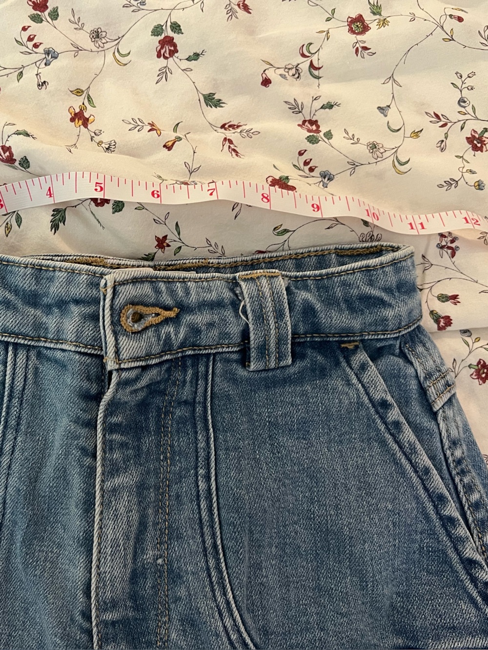Wrangler x Urban Outfitters Hi Bells Shorts - Picture 4 of 5